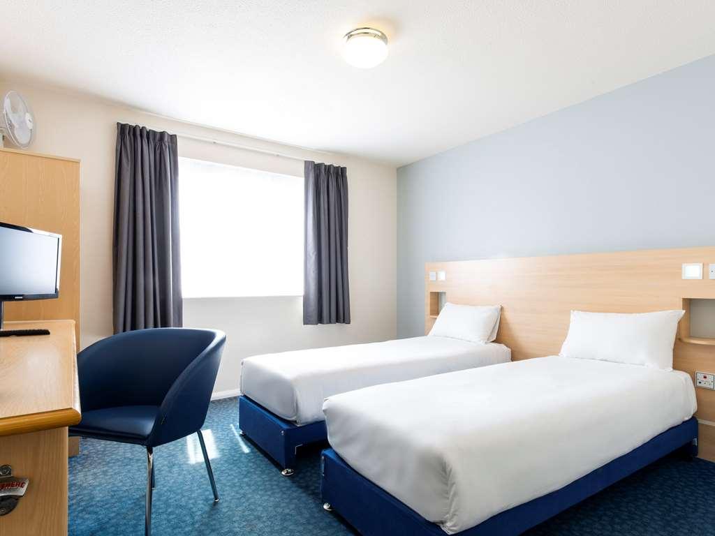 Ibis Budget West Thurrock Grays الغرفة الصورة